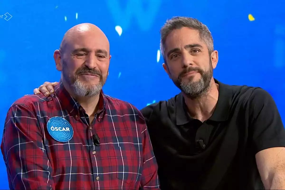 Captura d'Óscar Díaz i Roberto Leal a Pasapalabra d'Antena 3 Captura d'Óscar Díaz i Roberto Leal a Pasapalabra d'Antena 3