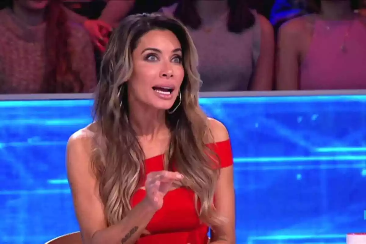 Pilar Rubio parlant al plató d''El Desafío', programa d'Antena 3