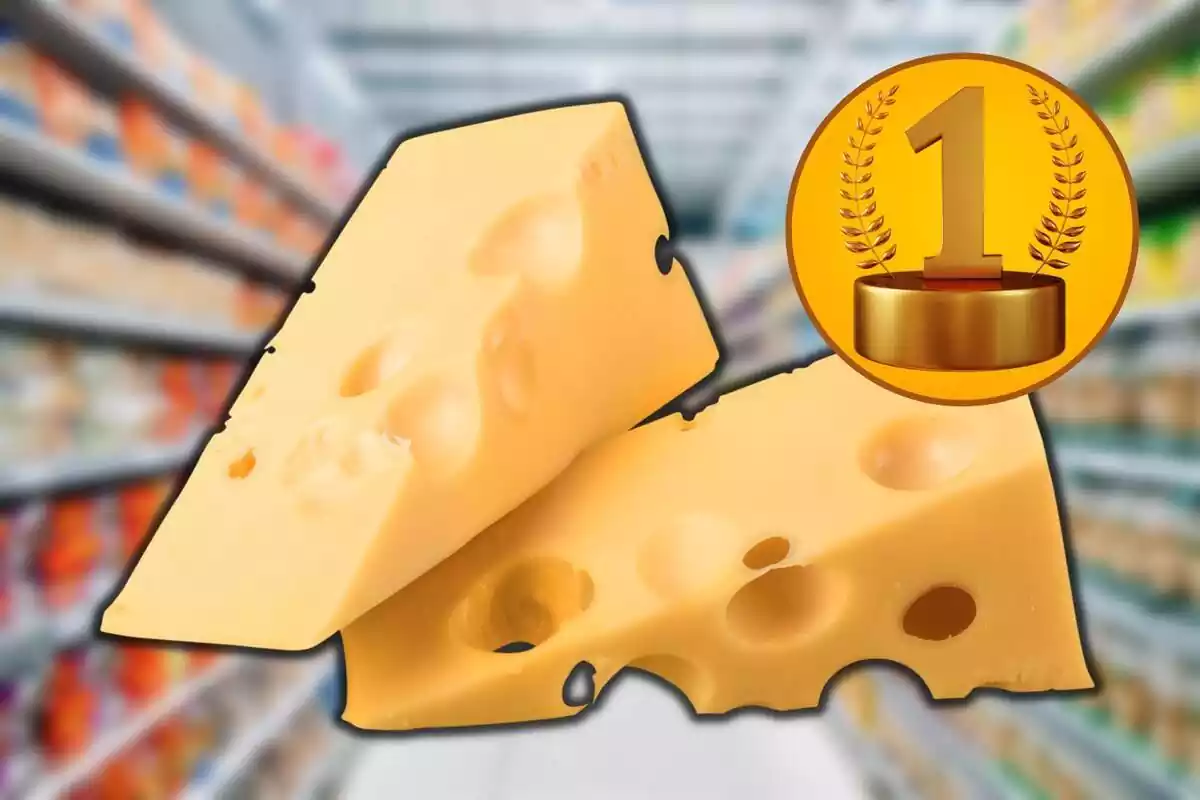 Dues falques de formatge amb el fons difuminat d'un supermercat i una foto destacada a la dreta amb un trofeu amb el número u