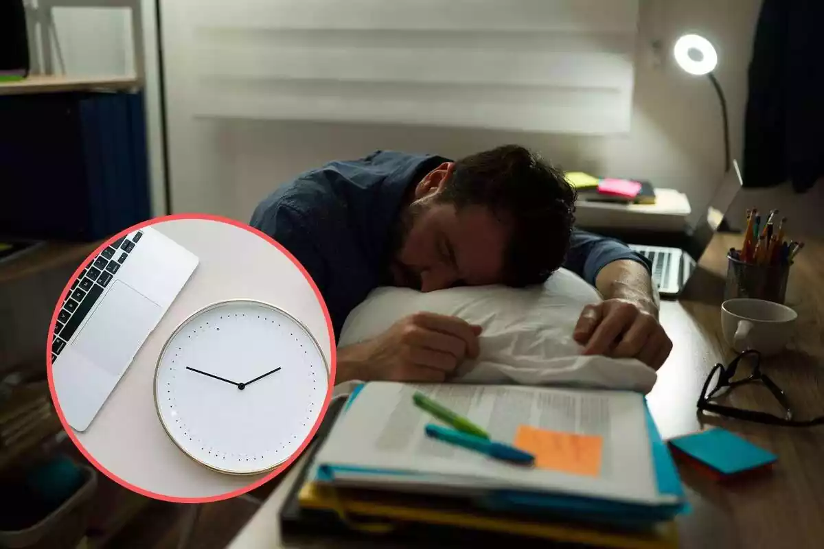 Muntatge amb persona dormint en escriptori i al costat un rellotge