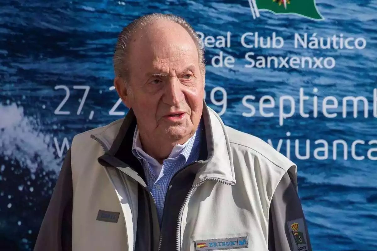 El Rei Juan Carlos I al club nàutic de Sanxenxo