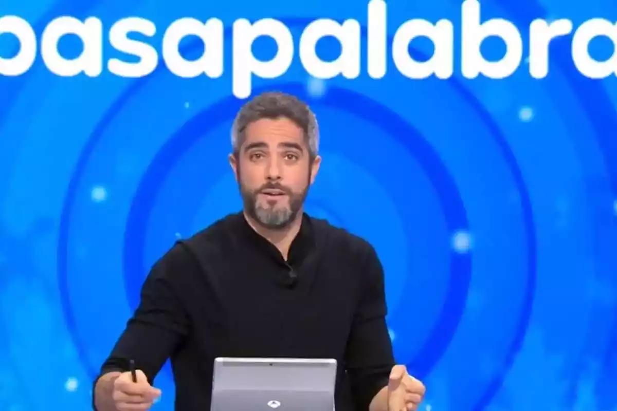 Roberto Leal arrested as host of Pasapalabra