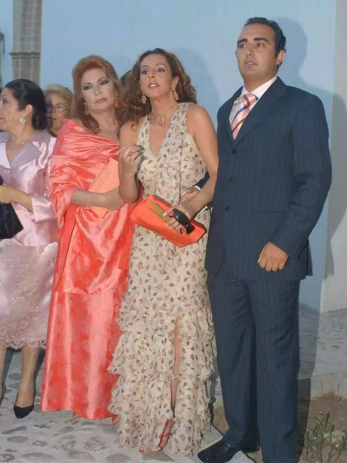 Imatge d'arxiu de Rocío Jurado, Rocío Carrasco i Fidel Albiac al casament de Sol Bohorquez i Borja Domeq