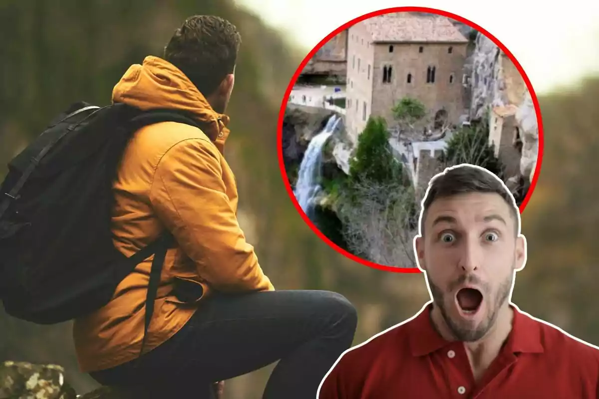 Un home amb jaqueta groga i motxilla observa un paisatge mentre un altre home amb expressió de sorpresa apareix a primer pla al costat d'un cercle que mostra un castell amb una cascada.