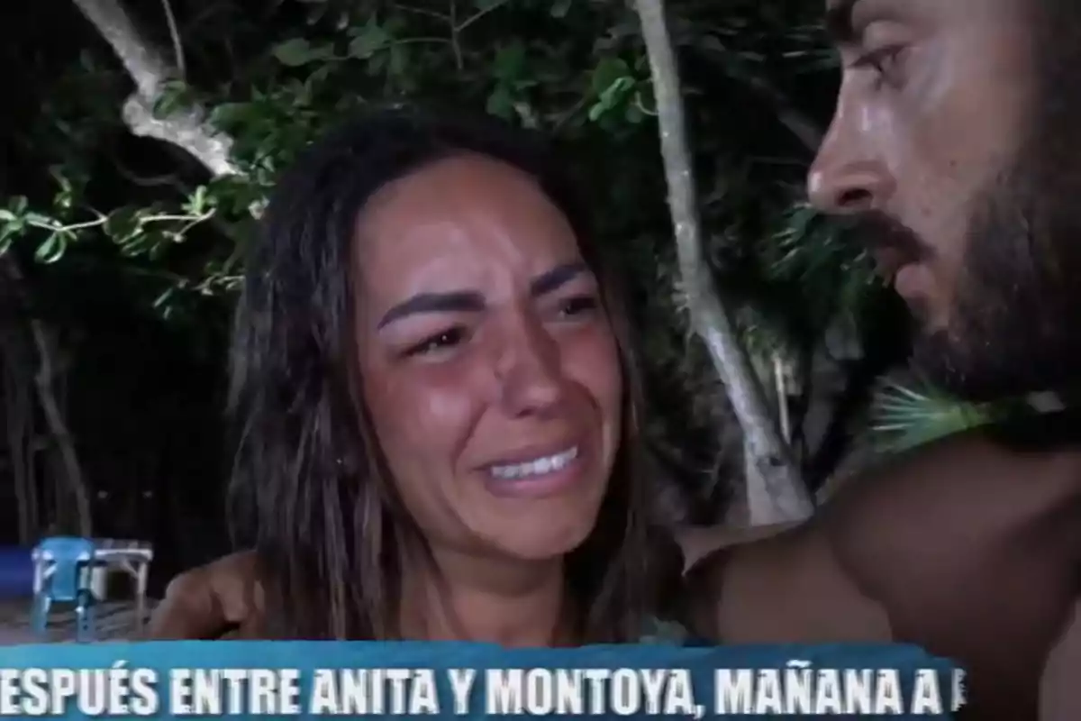 Anita Williams desconsoladament davant l'actitud de Montoya a 'Supervivientes'. Anita Williams desconsoladament davant l'actitud de Montoya a 'Supervivientes'.