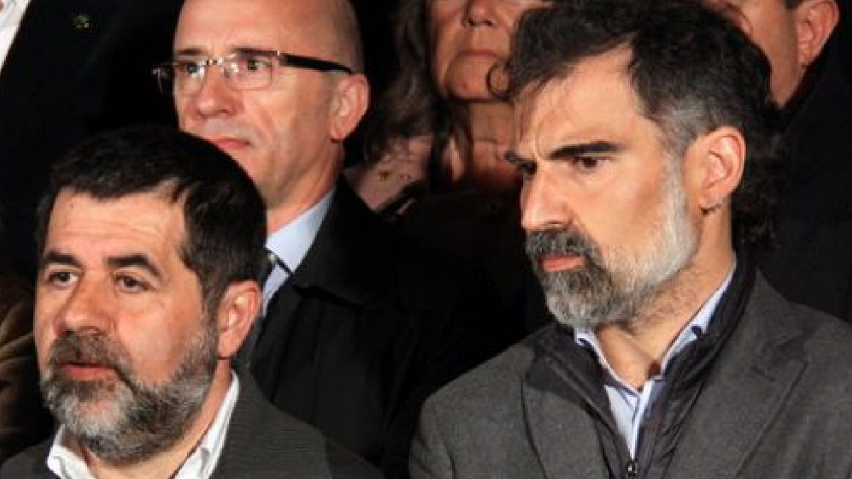 El TC rebutja la posada en llibertat dels dos acusats, Jordi Cuixart i Jordi Sànchez