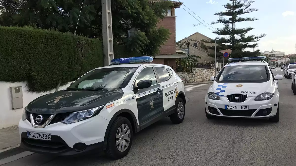 Guàrdia Civil i Policia Local de Torredembarra han actuat en l'operació antidroga d'aquest dimarts.