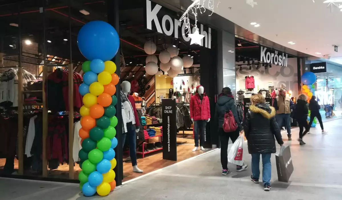 La nova botiga de roba Köroshi a La Fira Centre Comercial.