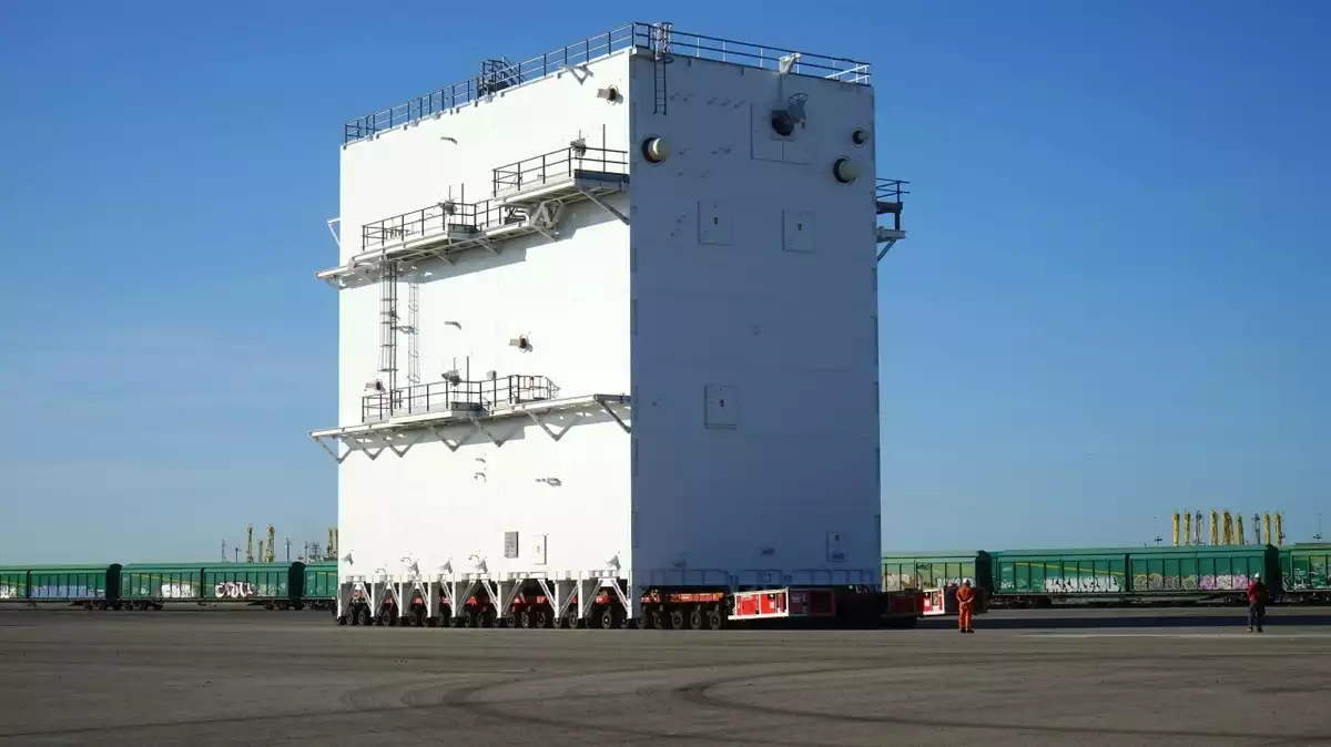 L'empresa alemanya Linde ha construït una gran planta de producció de gasos industrials al Port de Tarragona