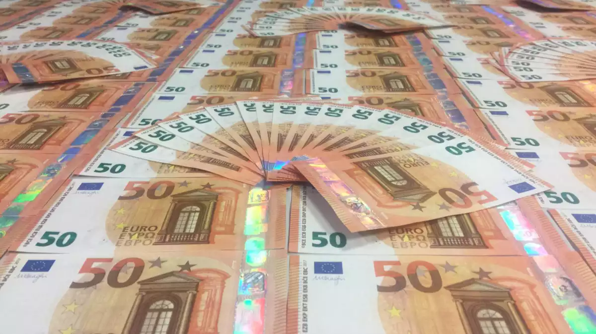 Imatge de diversos bitllets de 50 euros requisats pels Mossos d'Esquadra