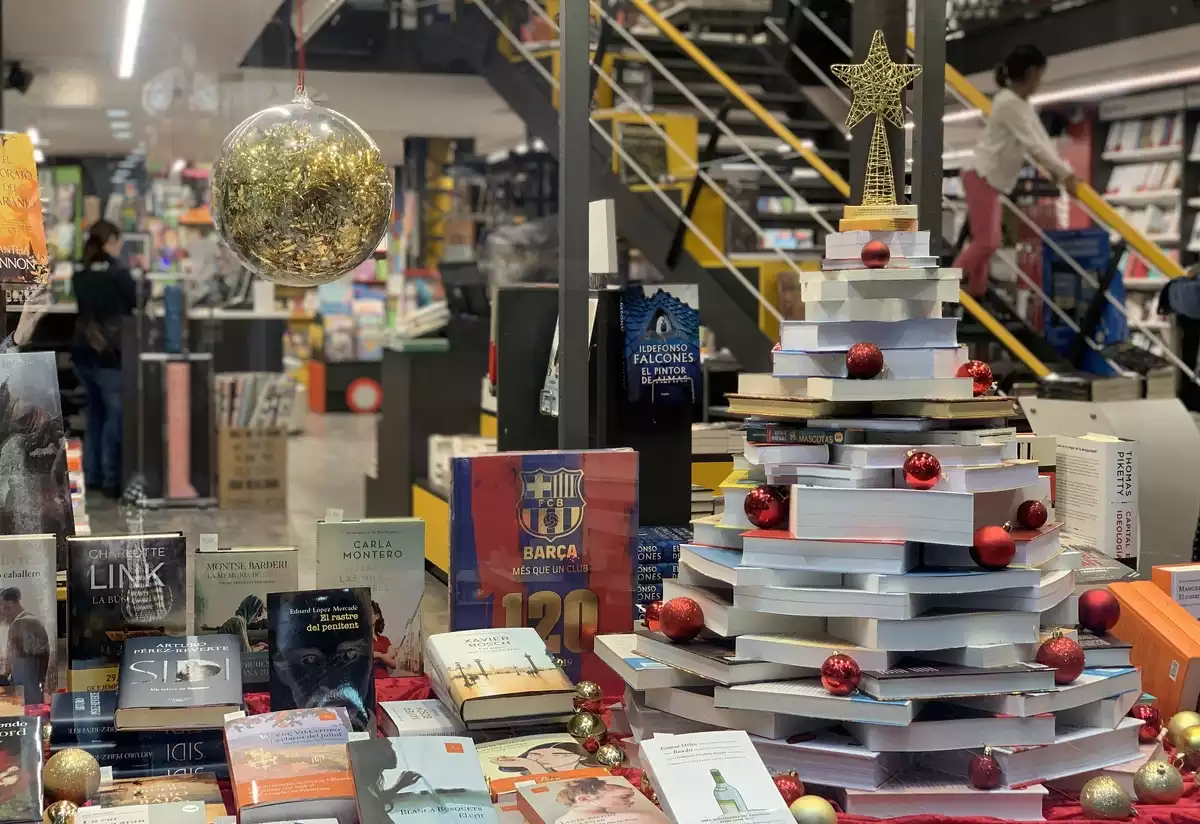És Nadal a la llibreria Galatea de Reus
