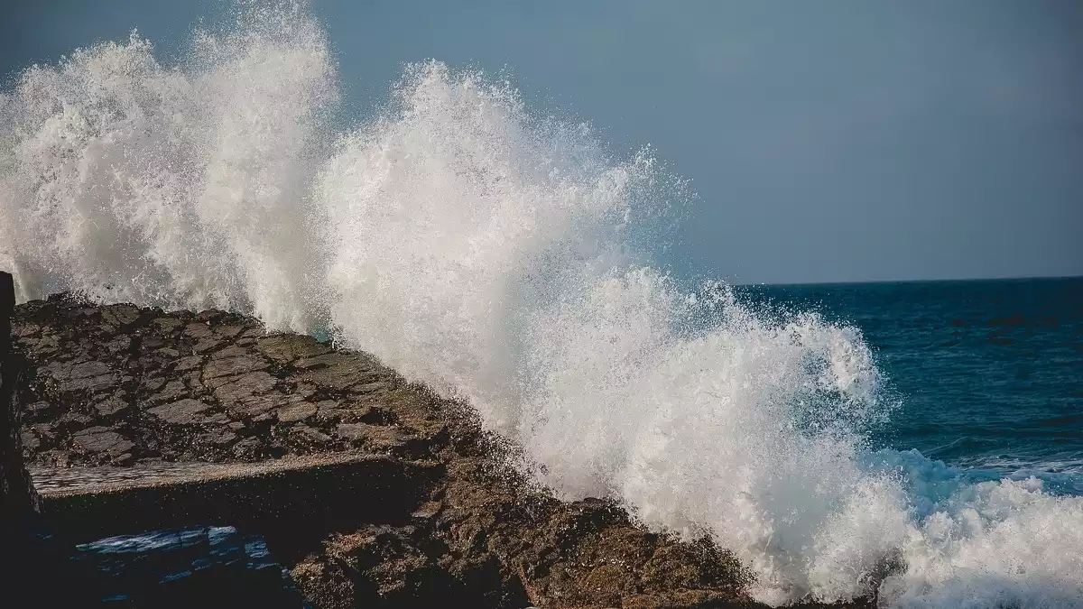 La mala mar i el fort vent persistiran aquest pròxim dimarts a la Costa Brava