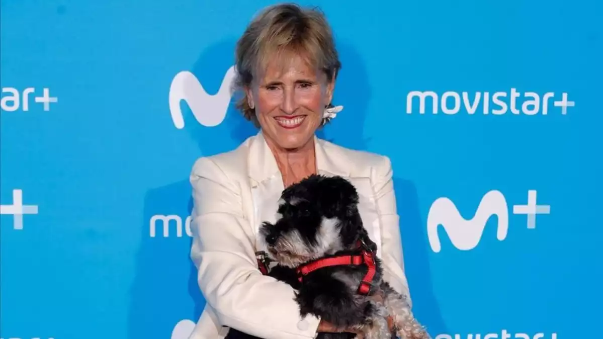 Mercedes Milá amb el seu gos Scott, a la presentació del programa