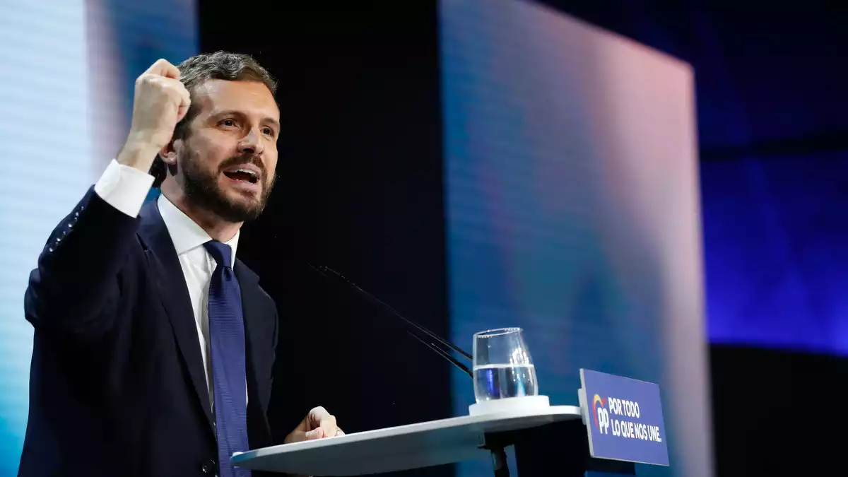 Pablo Casado durante un mitin en el cierre de campaña electoral el 8 de noviembre