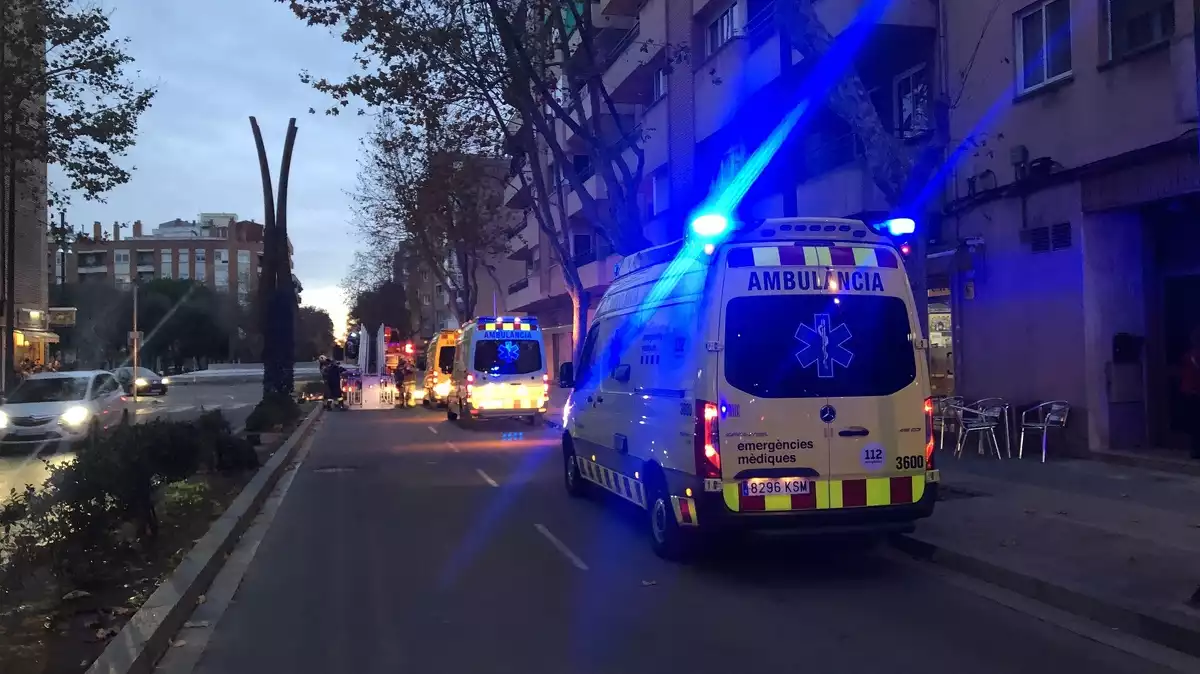SEM i Bombers a l'avinguda dels Països Catalans de Reus