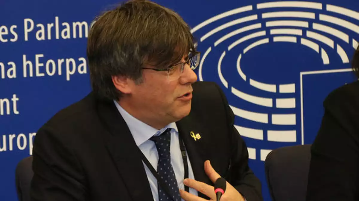 Roda de premsa de Puigdemont en el seu primer dia com eurodiputat