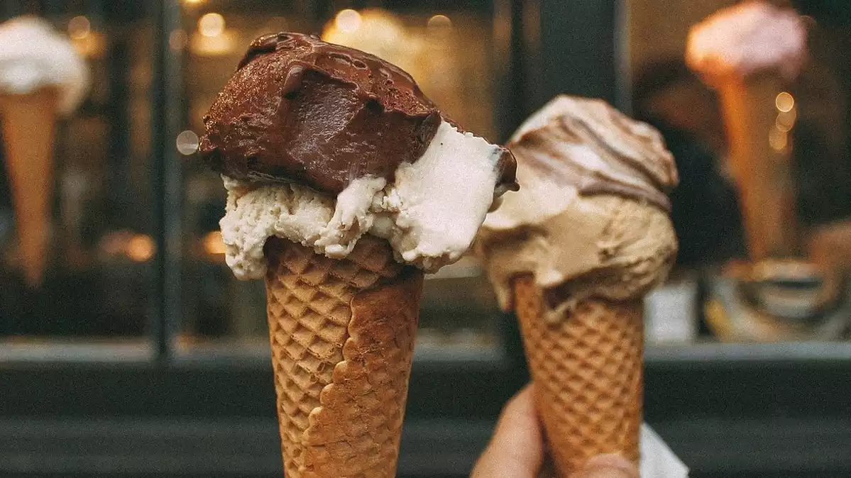 Dos gelats amb cucurutxo