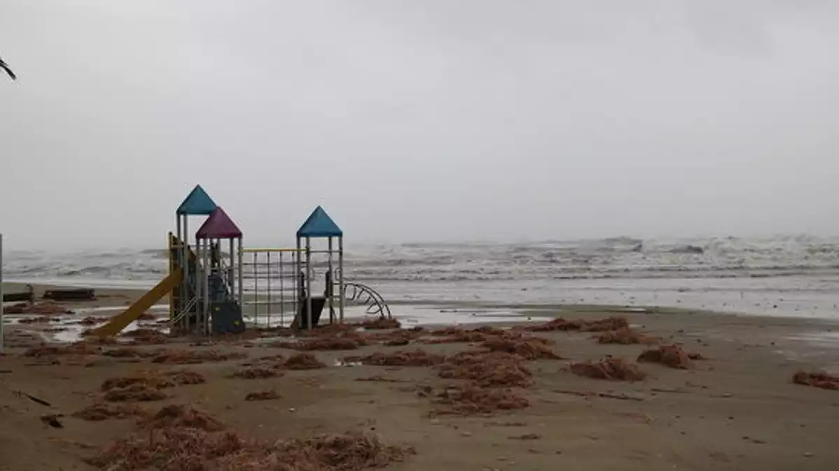 Imatge dels efectes del fort temporal Glòria a la costa catalana
