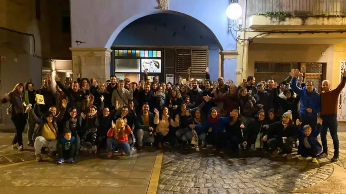 Trobada a la plaça de l'Oli de Valls