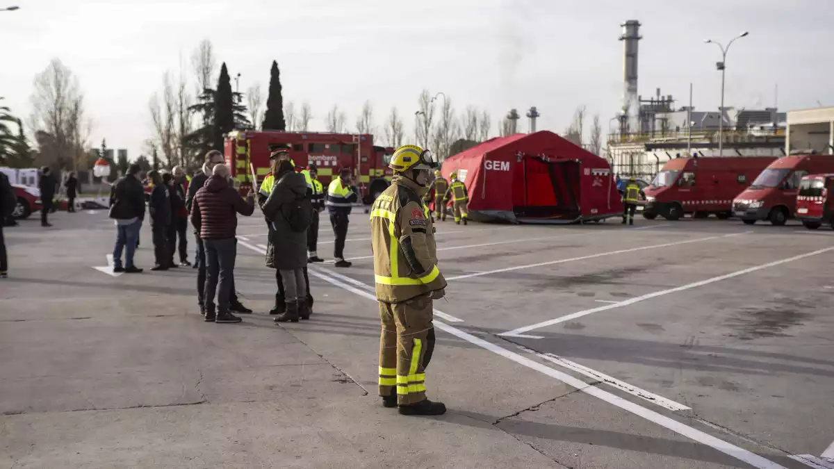 L'explosió i el dispositiu del greu accident químic a Tarragona en imatges