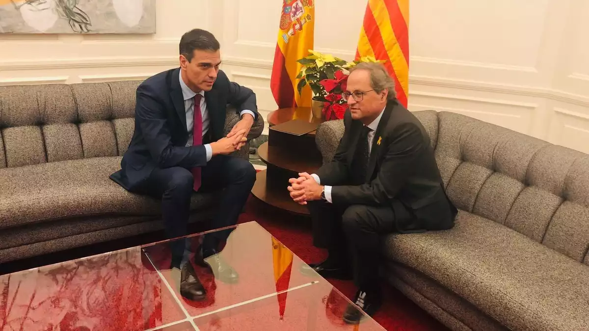 Pedro Sánchez i Quim Torra, a la reunió mantinguda al Palau de Pedralbes el 20 de desembre de 2018.