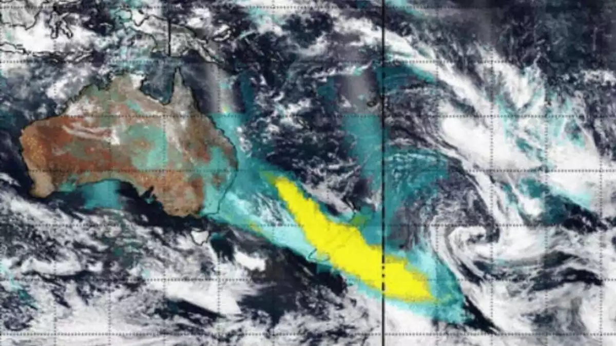 Imatge de satèl·lit on es veu el fum alliberat pels incendis a Austràlia