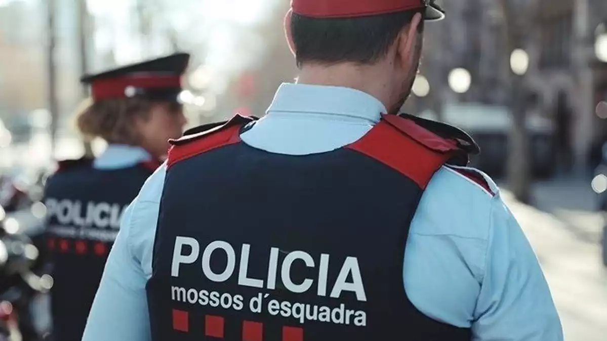 Agentes de patrulla de los Mossos d'Esquadra, en una imagen de archivo