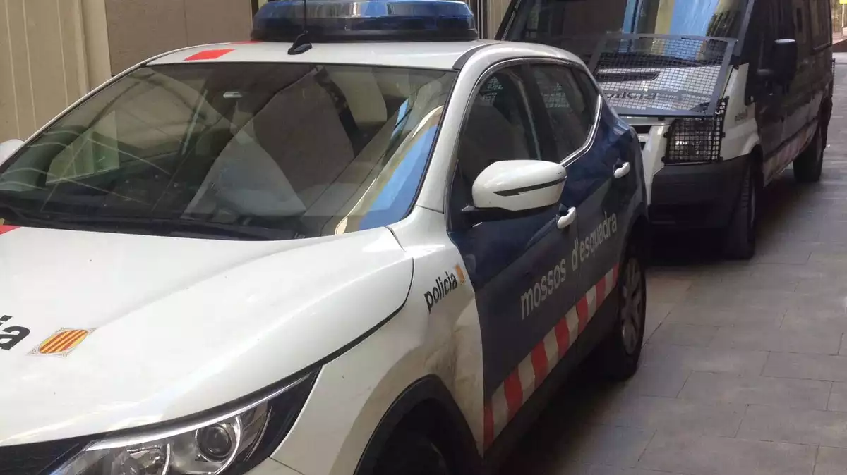 Cotxes mossos d'esquadra