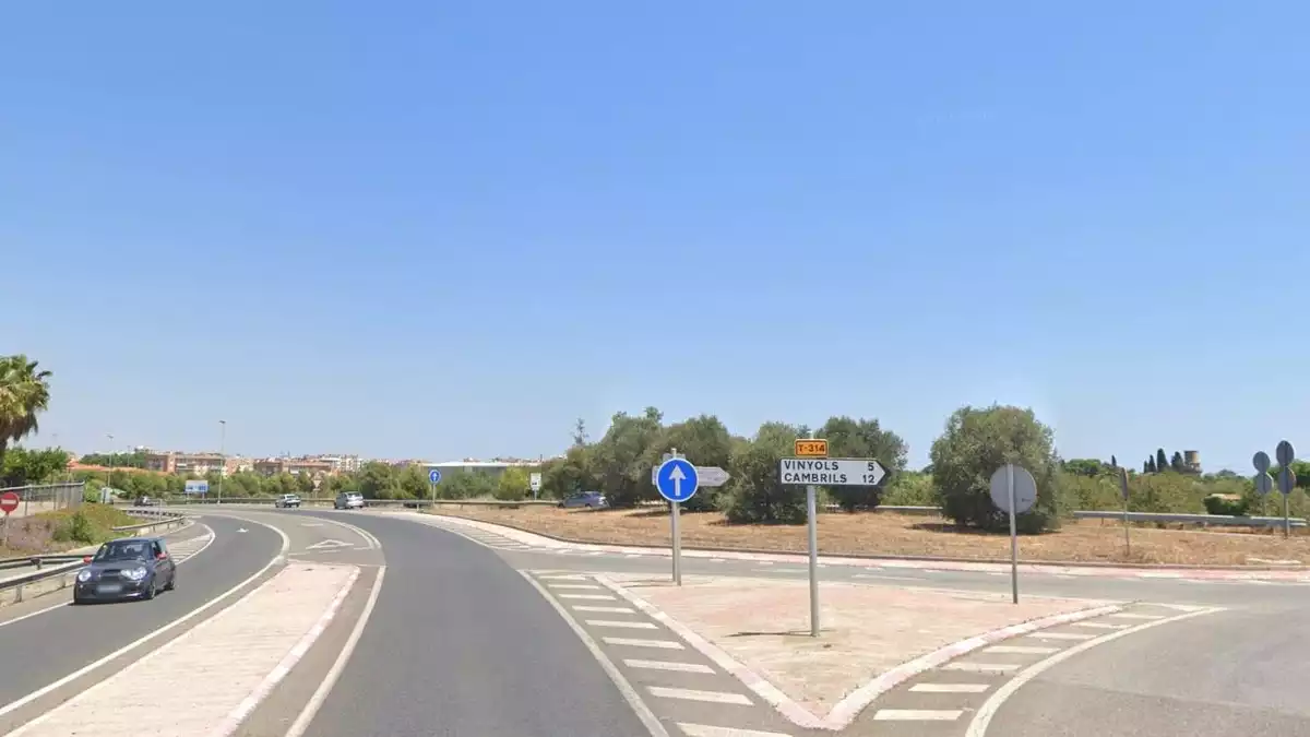 Encreuament de la carretera T-310 i la T-314 al terme municipal de Reus
