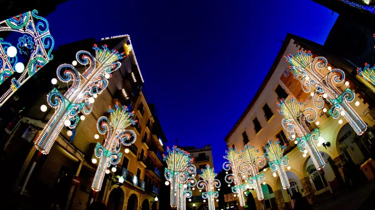 Lluminàries de la plaça del Blat per les Decennals de 2011