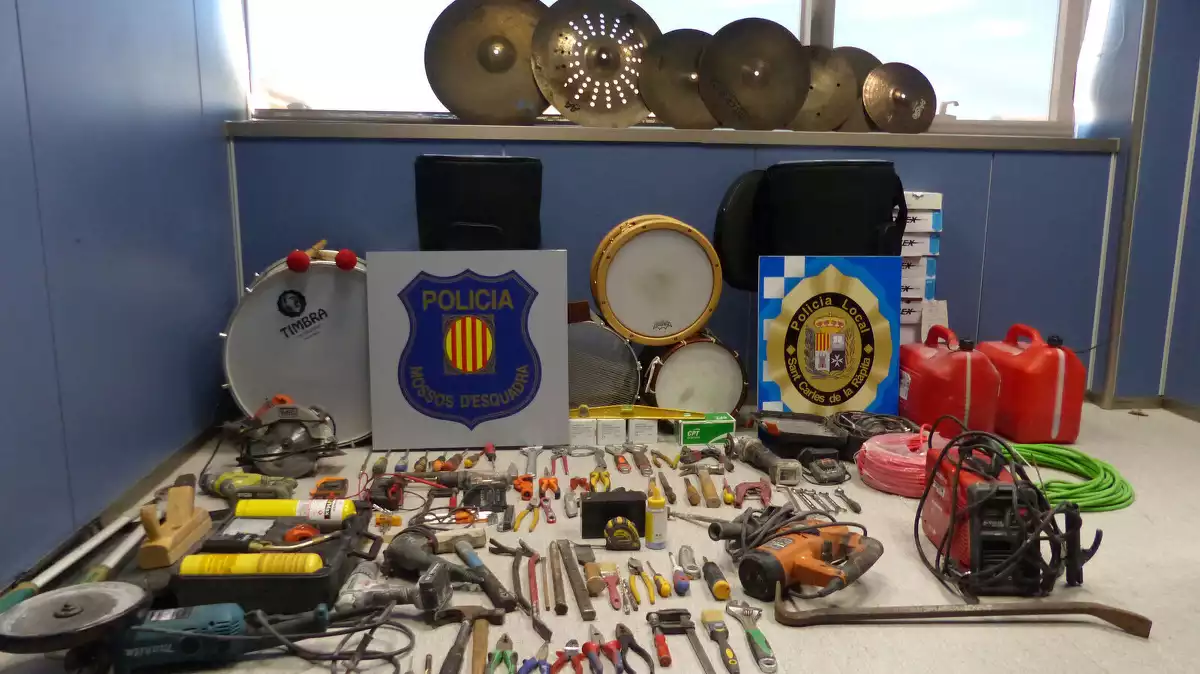 Els objectes robats per dues persones a Sant Carles de la Ràpita i recuperats pels Mossos d'Esquadra