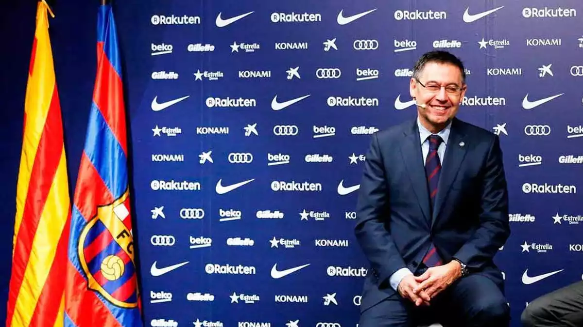 Bartomeu i Gerard Piqué en una roda de premsa del Barça el 29 de gener del 2018