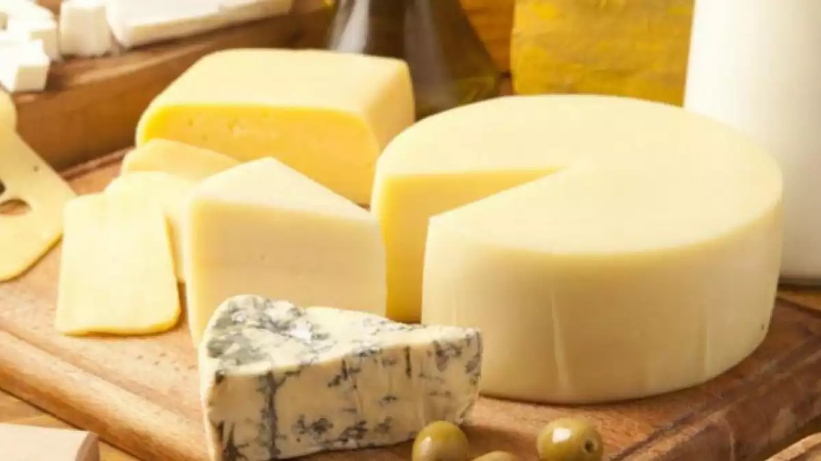 Els formatges curats són els que més calories contenen