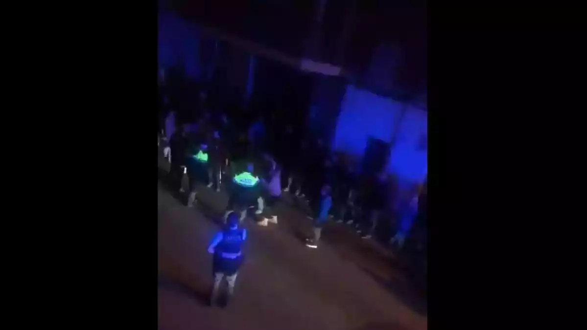 Captura del vídeo de l'agressió xenòfoba a Sistrells (Badalona) el febrer del 2020