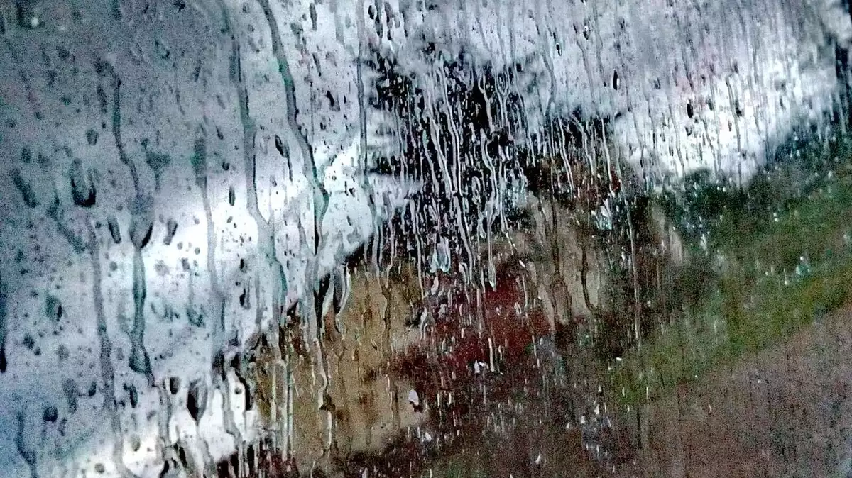Imatge d'un dia de pluja a Tona, a Osona