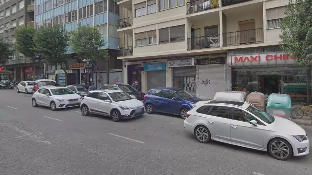 Imatge del tram del carrer Prat de la Riba on s'hauria produït l'atracament aquest dilluns a la tarda