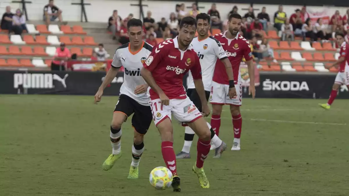 Pedro Martín ha hagut de ser substituït en el temps de descans