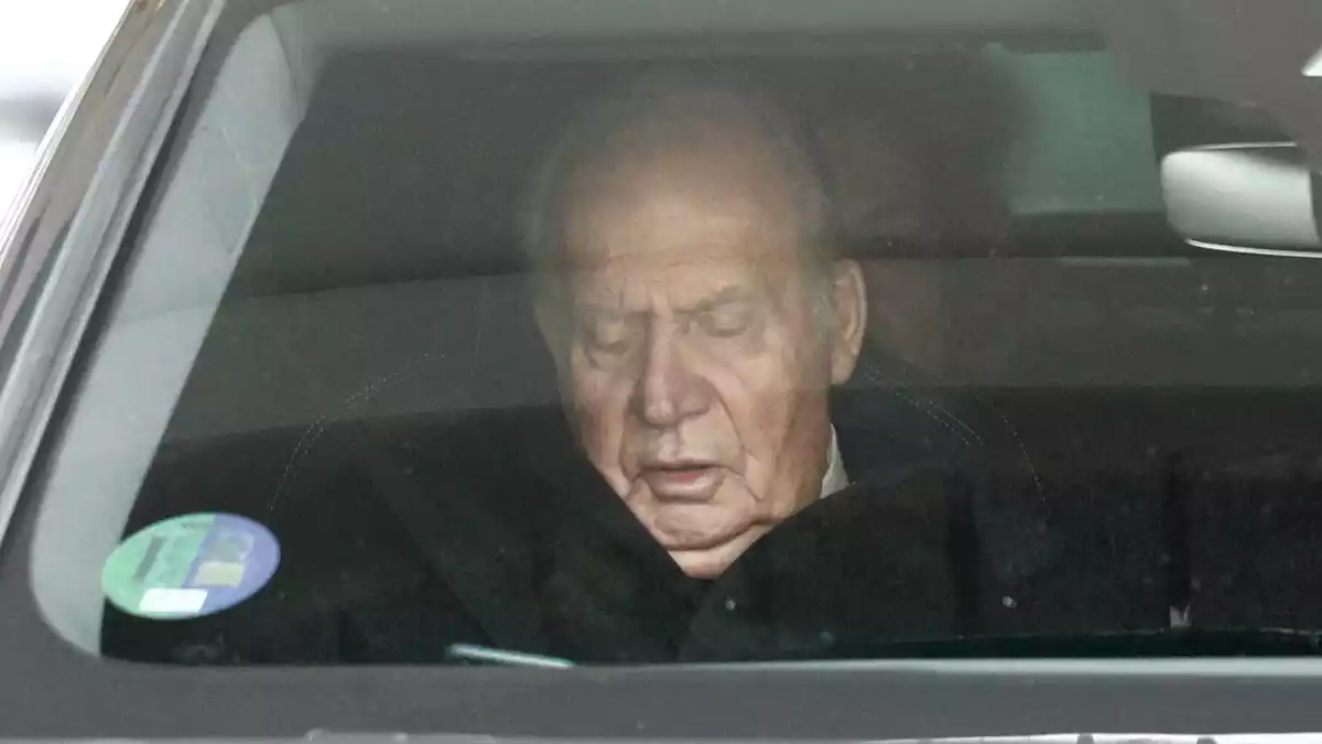 El rei emèrit Joan Carles durant el funeral de la infanta Pilar a El Escorial (Madrid) el 29 de gener del 2020