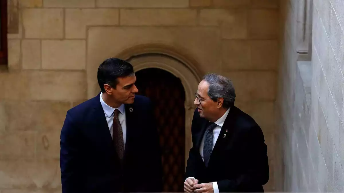 Reunió entre el president del govern, Pedro Sánchez, i el president de la Generalitat, Quim Torra a Barcelon el 6 de febrer del 2020
