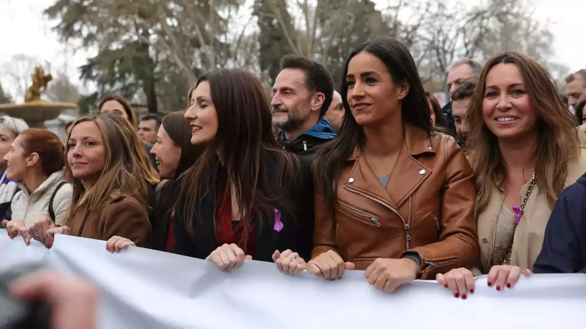 Ciutadans ha sigut expulsat a crits de la manifestació del Dia de la Dona Treballadora a Madrid