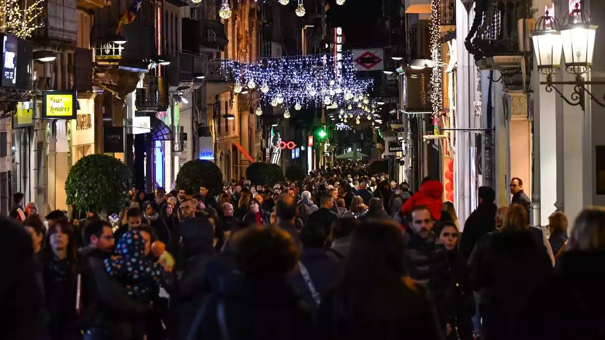 Els carrers de Reus, plens de gom a gom per aquest Nadal.