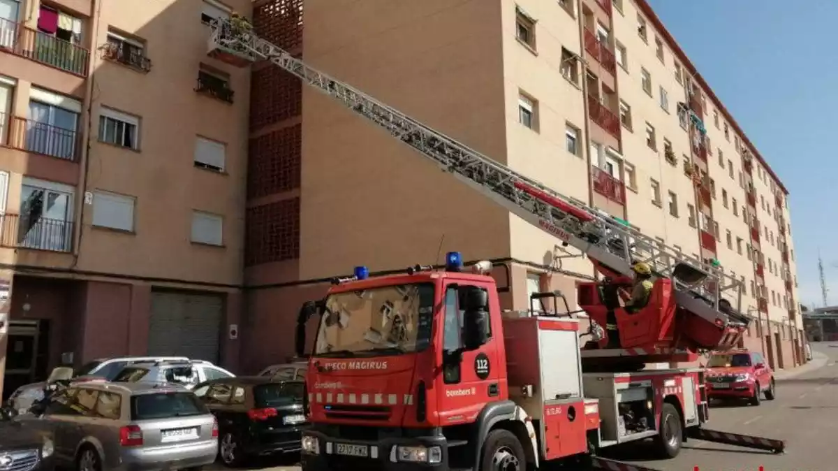 Imatge dels Bombers, a Sant Pere i Sant Pau