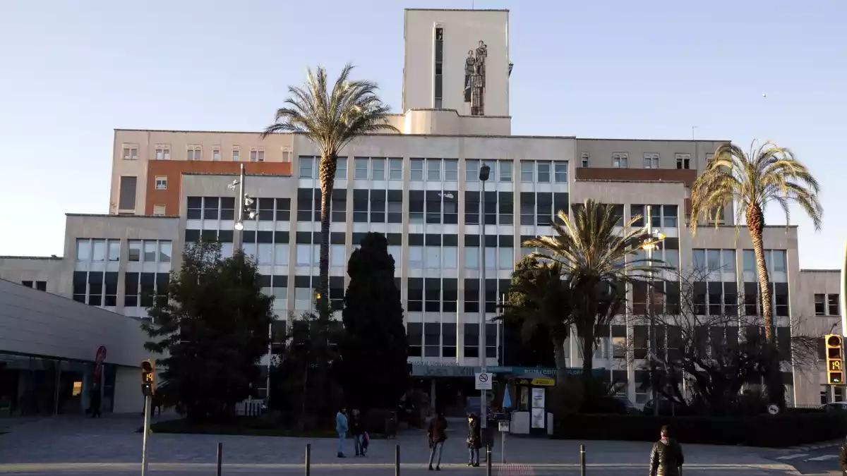 Imatge de la façana principal de l'Hospital Joan XXIII de Tarragona