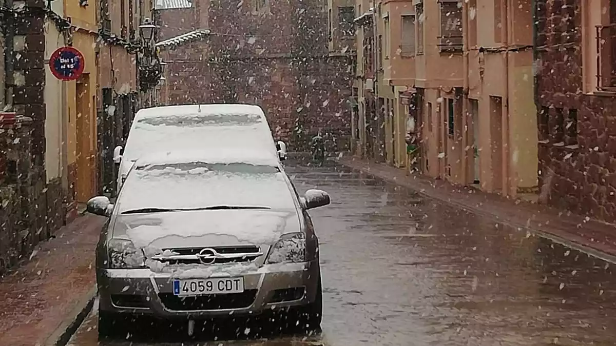 Imatge de la nevada a Prades el 26 de març del 2020