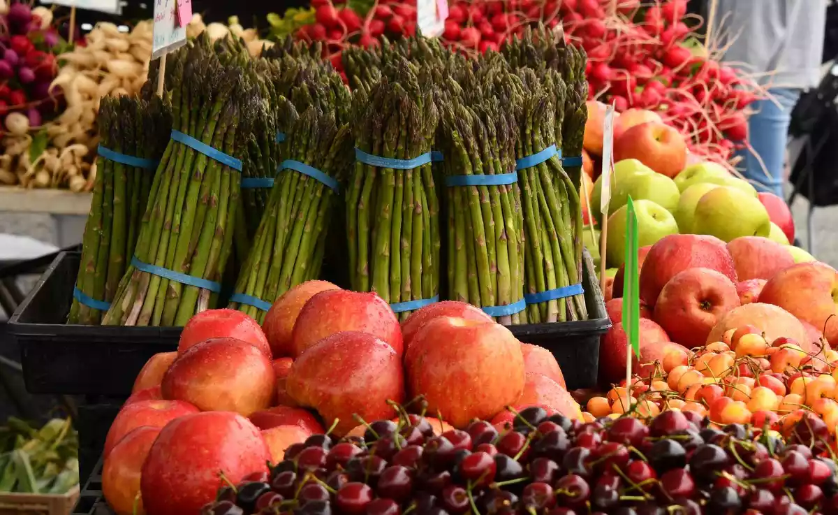 Aliments essencials per la primavera