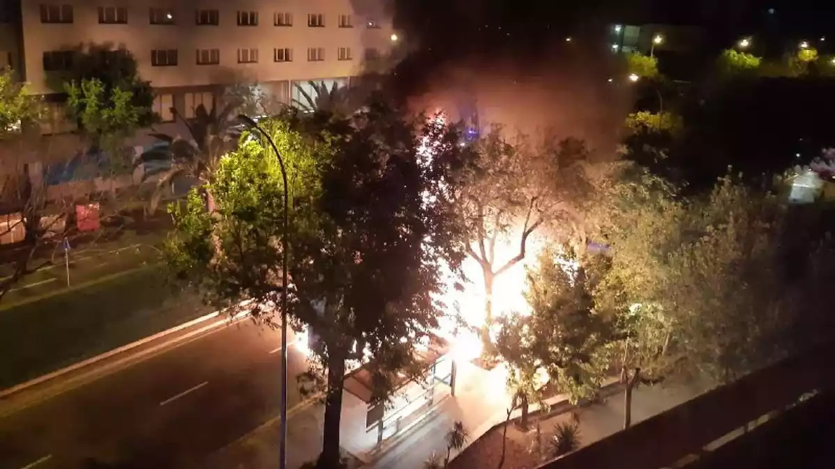 Imatge de l'explosió d'un camió a Reus