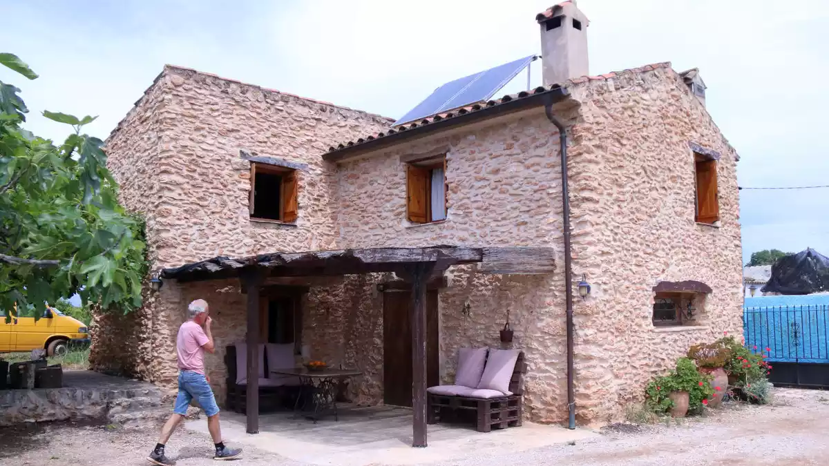 Pla general de l'allotjament del portaveu d'Aturebre, Juanjo Bel, a Masdenverge