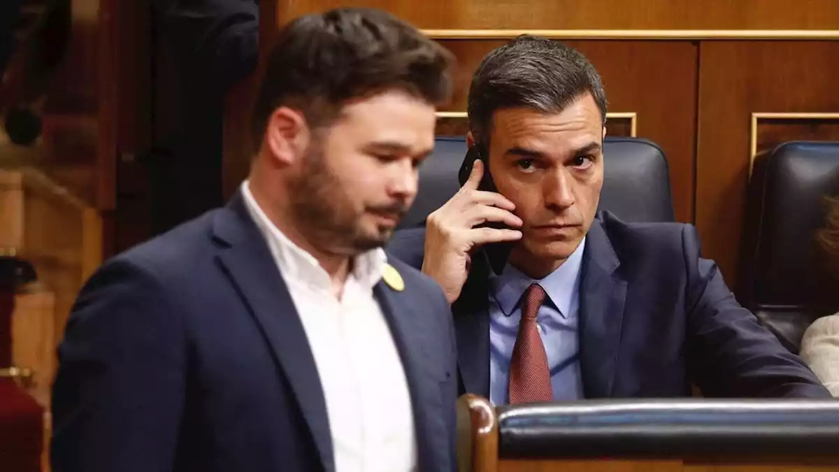 Pedro Sánchez mira Gabriel Rufián al Congrés dels Diputats.