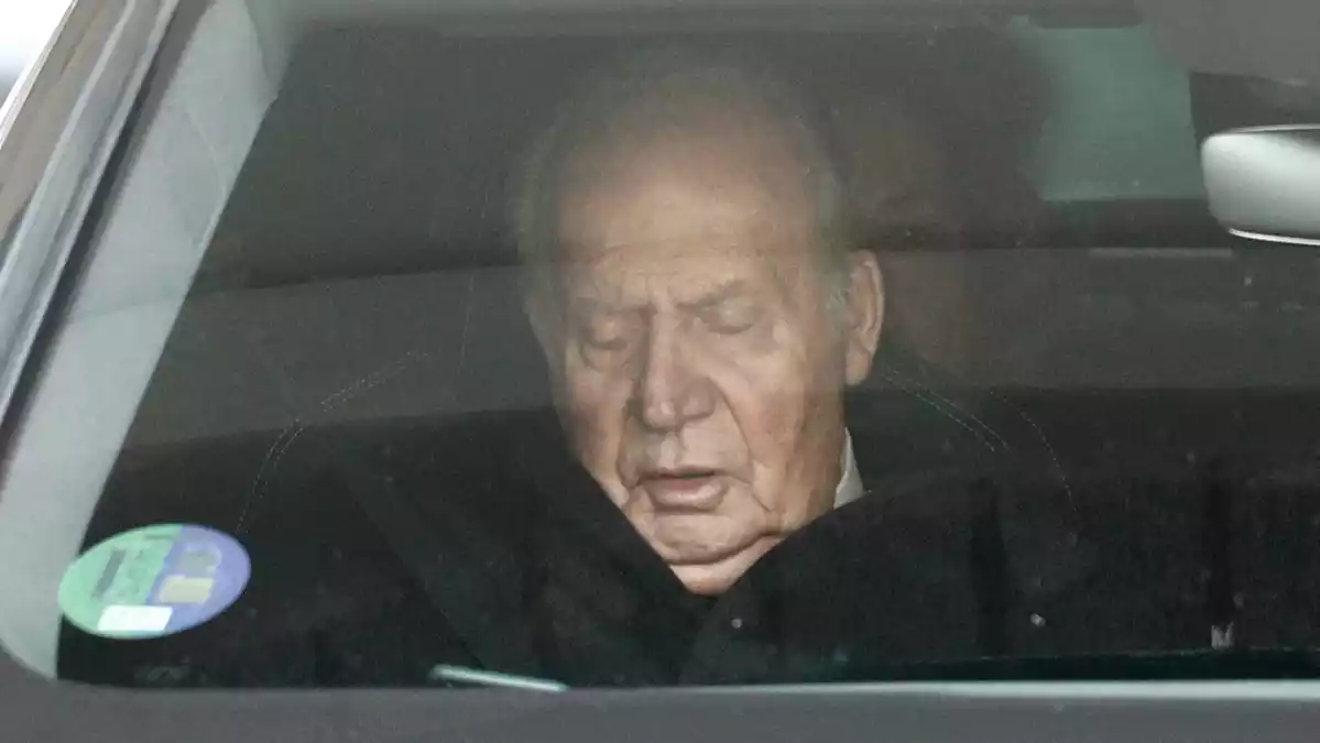 El rei emèrit Joan Carles durant el funeral de la infanta Pilar a El Escorial (Madrid) el 29 de gener del 2020