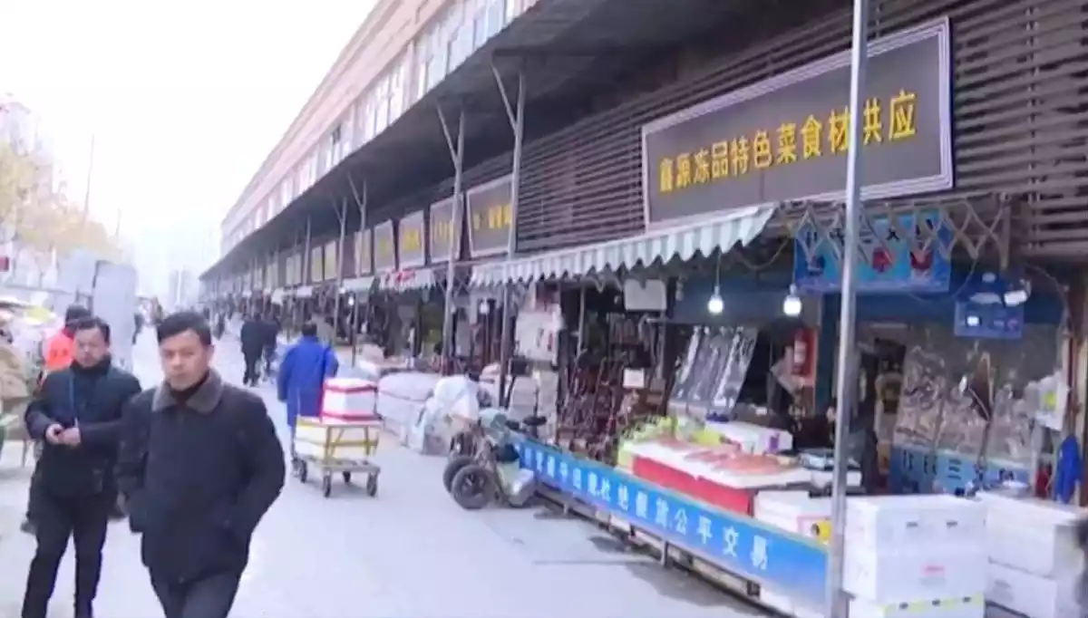El mercat de Wuhan on se sospita que es va originar el brot de coronavirus